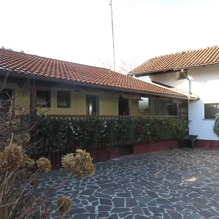 Bed & Breakfast Sobe Jazbec 3*