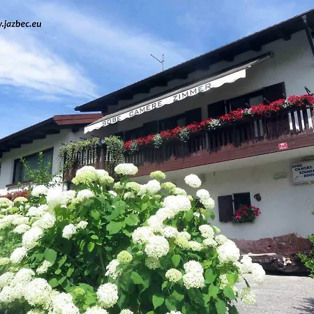 Sobe Jazbec Bed & Breakfast Idrsko